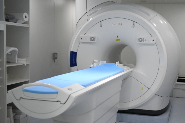 About us - MRI Magnetic resonance imaging